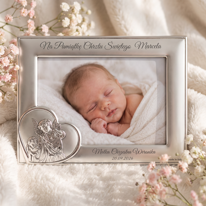 Personalizowana ramka posrebrzana z Aniołkiem na Chrzest Święty – ramka 13×9 cm z grawerem