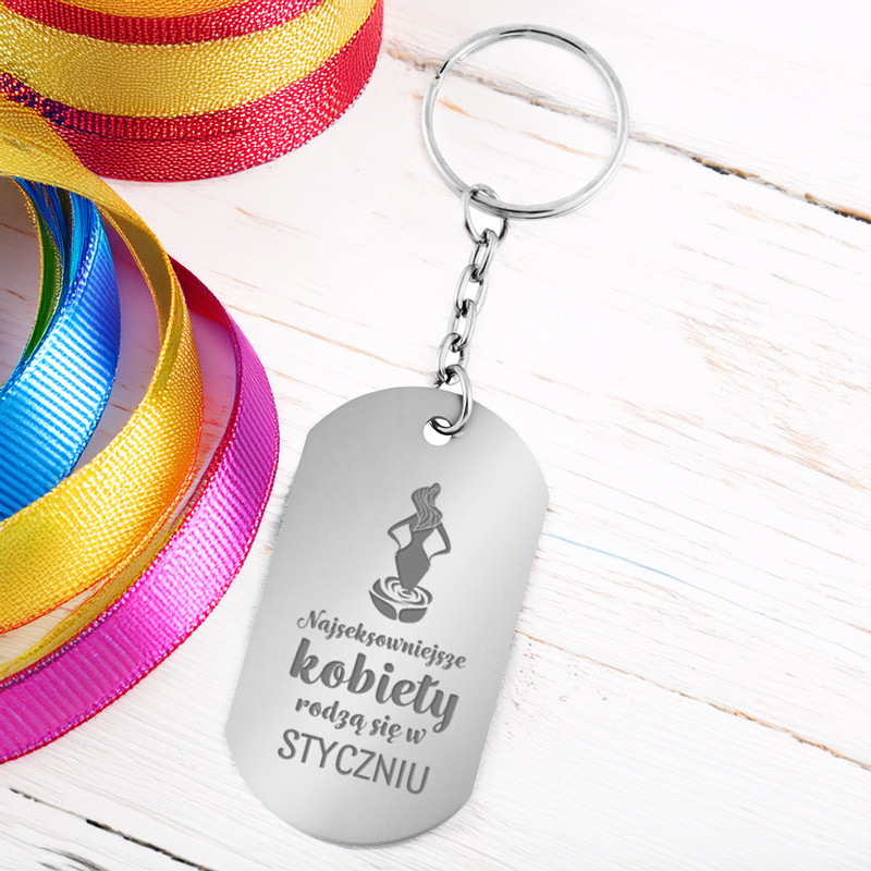 Lekki metalowy brelok do kluczy na Dzień Kobiet z grawerem