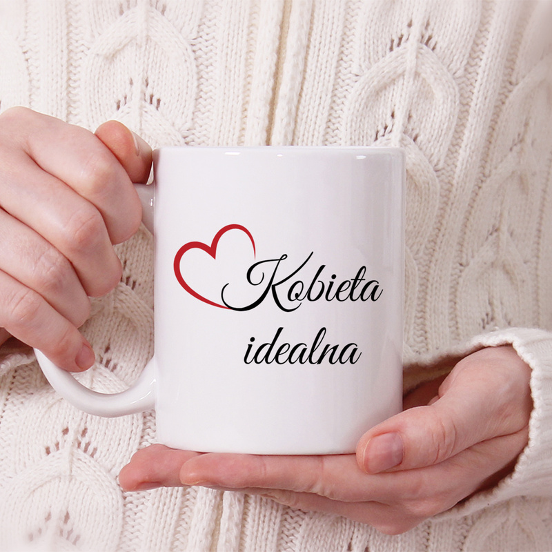 Zestaw dla Niej / Skrzynka ozdobna + Kubek + Biały Ręcznik kąpielowy 140x70 z personalizacją